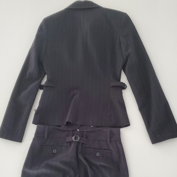 Mexx pinstripe ladies pant suit - Picture 6 of 8